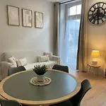 Joli Appartement Avec Parking - Proche Centre Ville