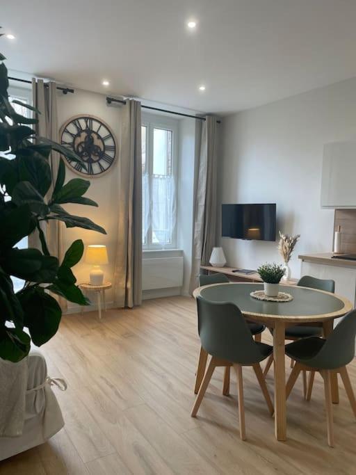 Apartment Joli Avec Parking - Proche Centre