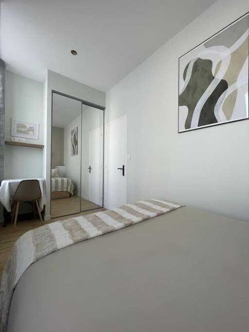 Apartment Joli Avec Parking - Proche Centre *