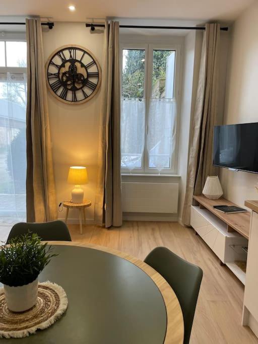 Apartment Joli Avec Parking - Proche Centre
